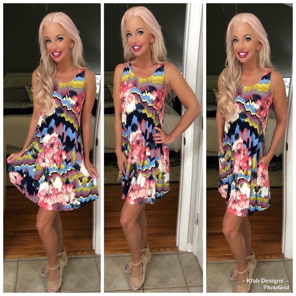 🛍LAST 1! So Cute! Multi Color Swing Dress! - Picture 2 of 4